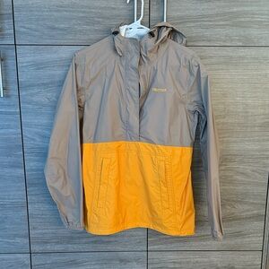 Marmot Women’s Two-Tone Raincoat in Yellow and Gray